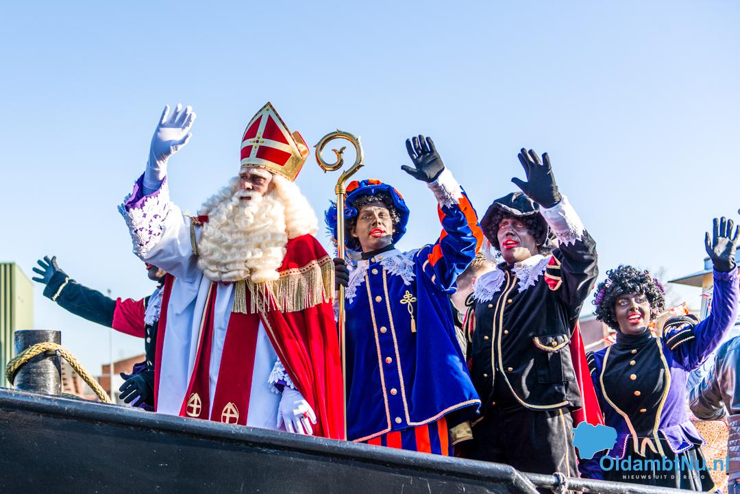 Middelen oosters landinwaarts Vandaag: Sinterklaas zet voet aan wal in Winschoten - OldambtNu.nl