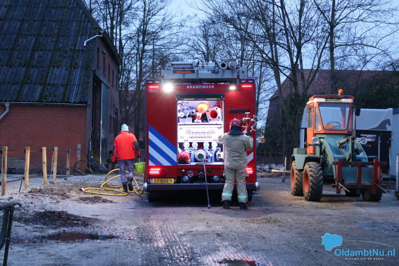 Brandweer rukt uit voor brand in paardenstal. #Oldambt