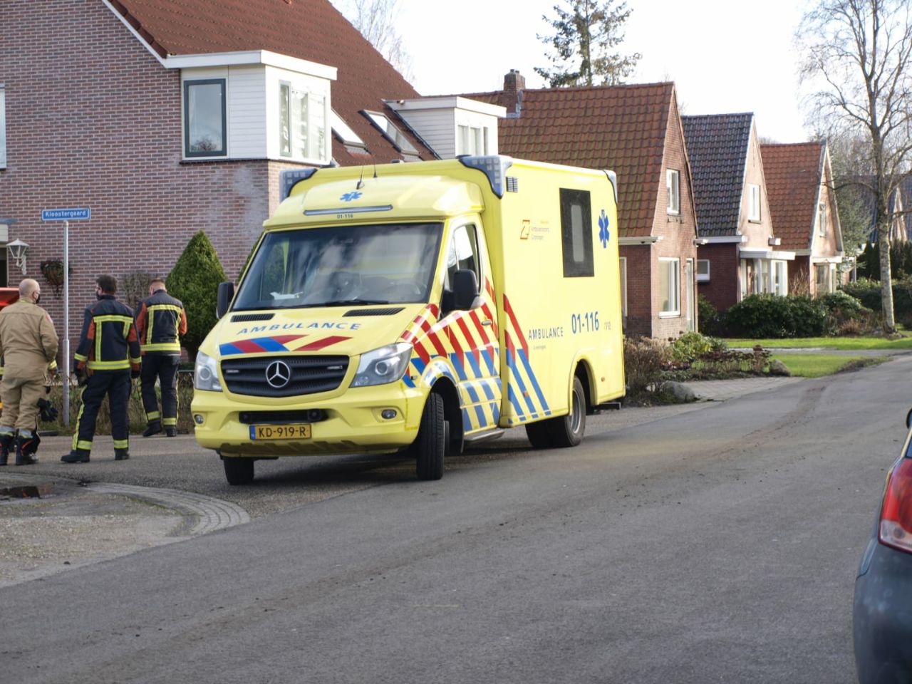 Brandweer assisteert ambulancedienst in Winschoten. #Oldambt