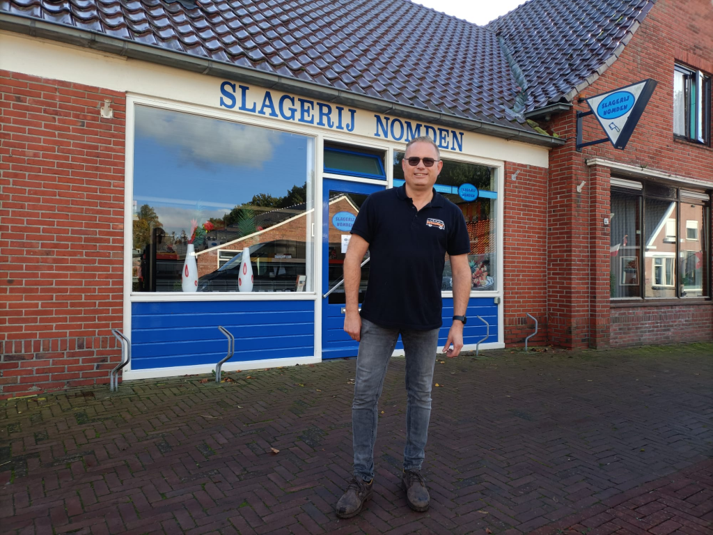 Slagerij Nomden stopt, maar de Barbecuebus rijdt door