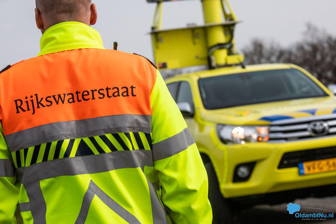 Twee ongelukken zorgen voor afsluiting en file op N33 bij Meeden