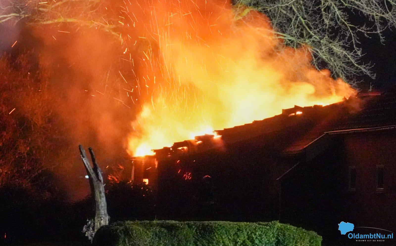 Forse brand in schuur van boerderij in Finsterwolde