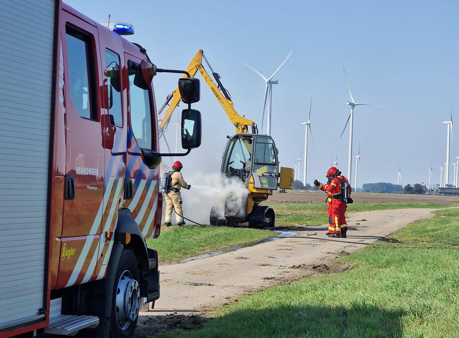 Slootkraan vat vlam in Nieuwolda