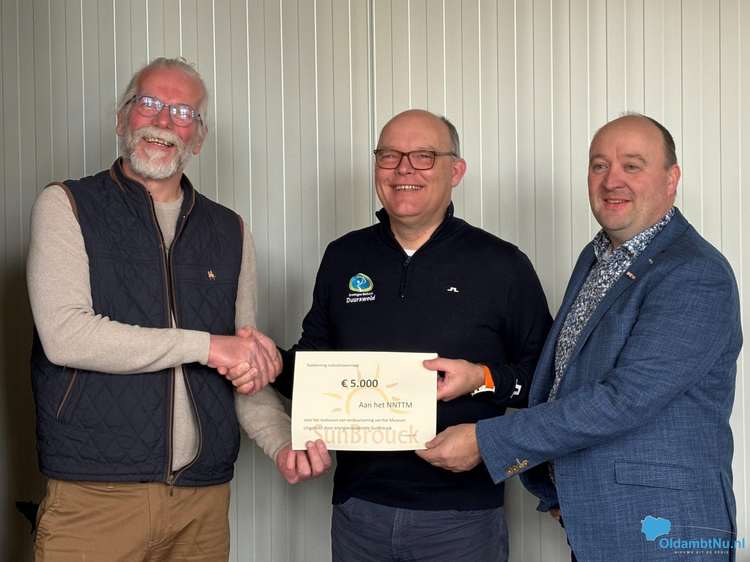 NNTTM ontvangt cheque van SunBrouck