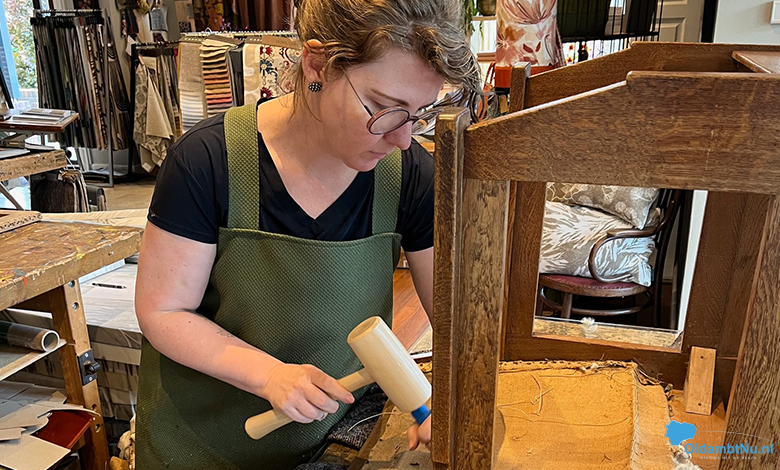 Van afvalberg naar eyecatcher: Studio Artiture laat meubels opnieuw stralen