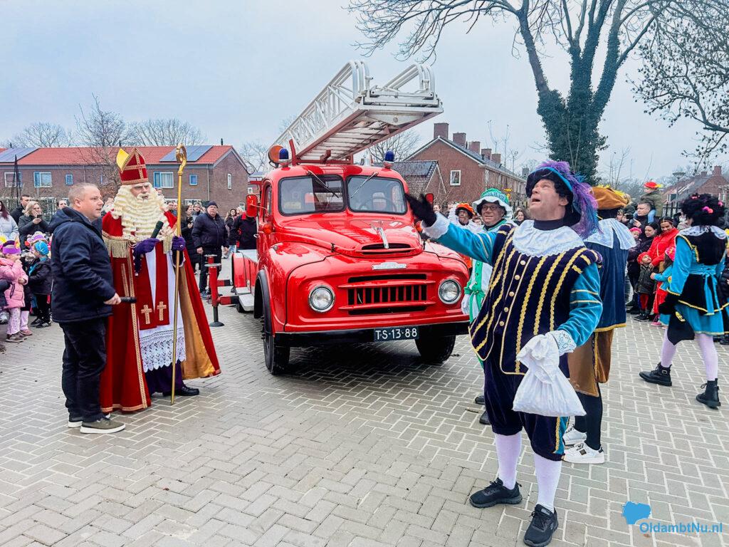 Sinterklaas zorgt voor feestelijke opschudding op Kindcentrum Beukenlaan