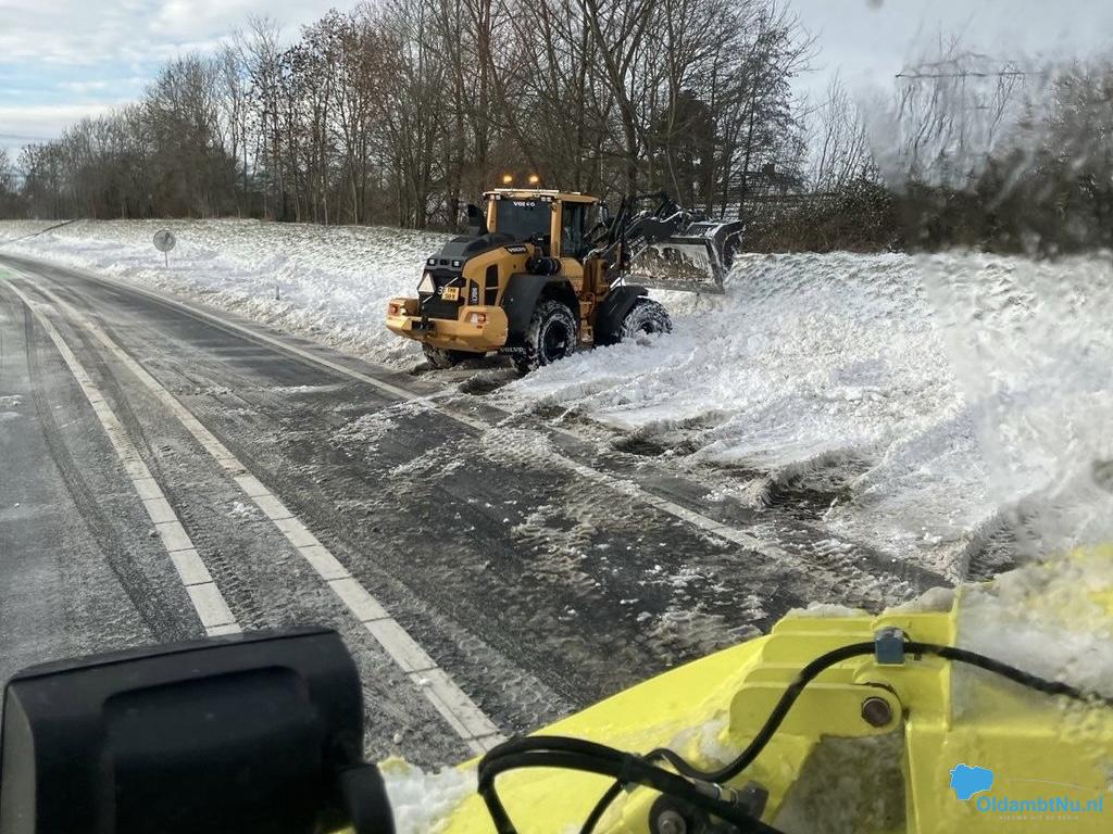 N33 deels weer open na sneeuwruimwerkzaamheden