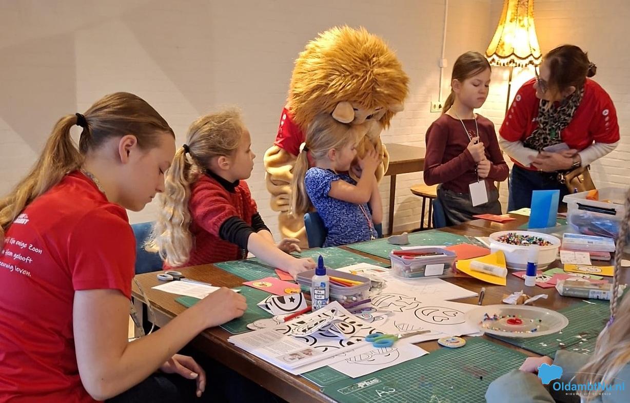 Kinderen vieren vrede in Midwolda en Finsterwolde