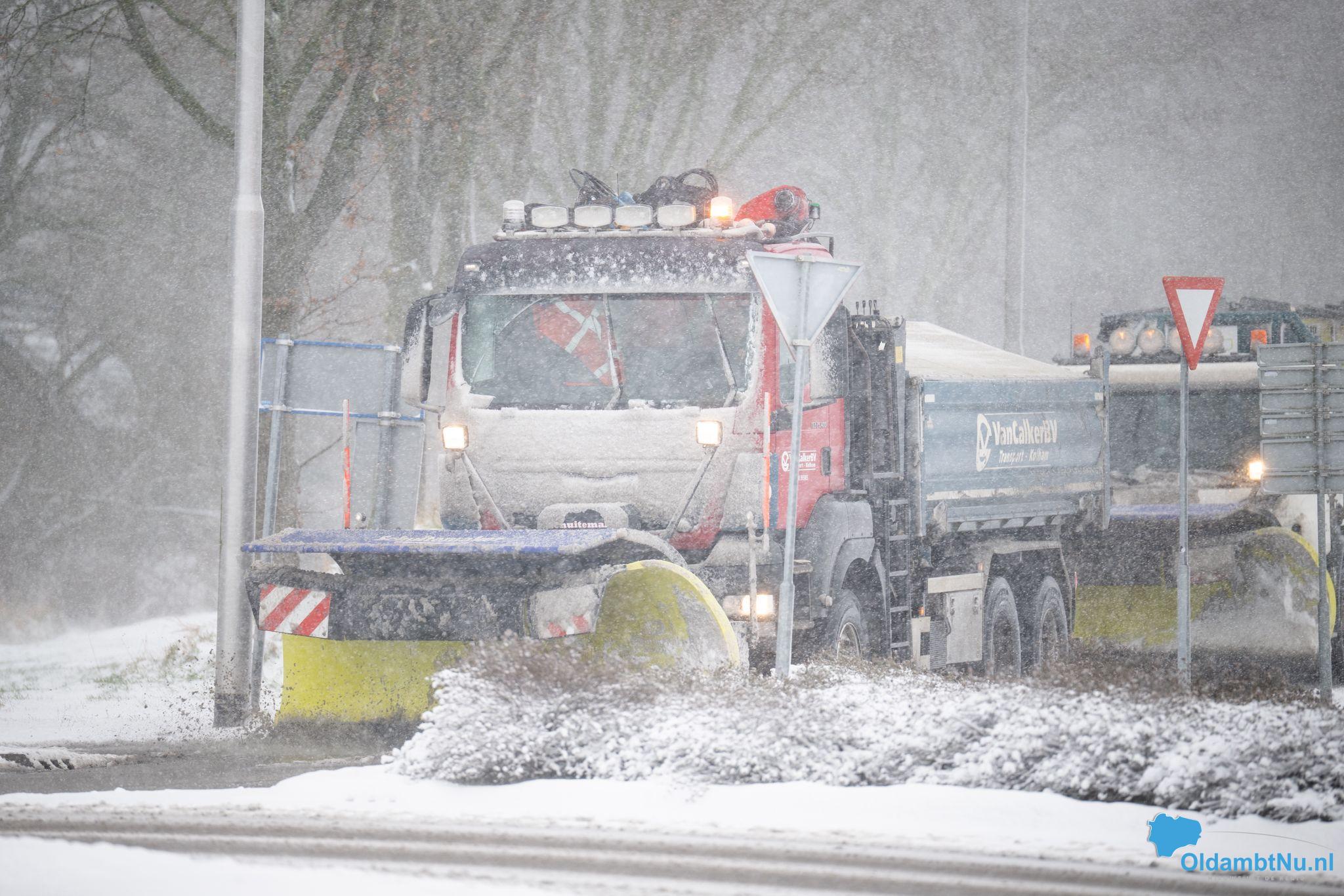 Provincie dag en nacht paraat om wegen begaanbaar te houden