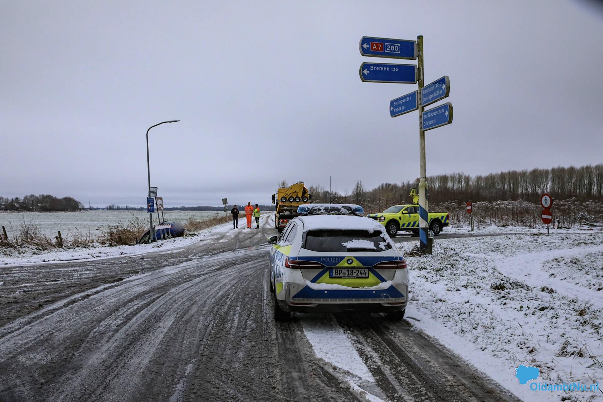 Bestuurder niet meer aanwezig na ongeval bij afrit A7