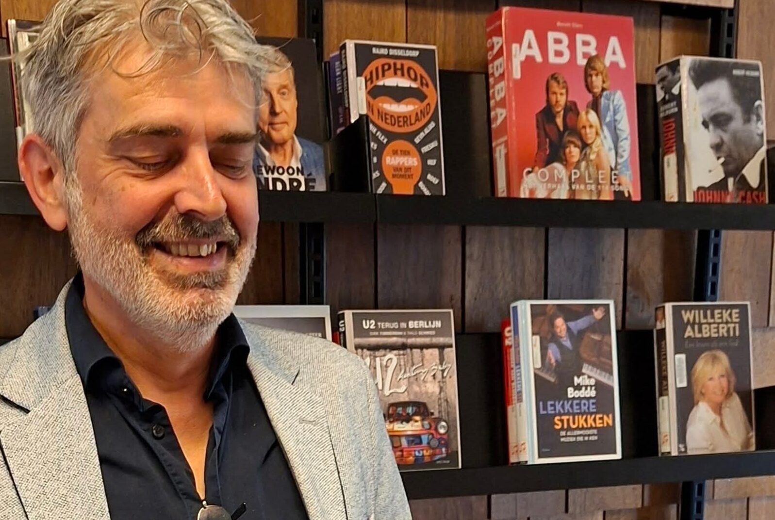 Dichters en schrijvers voor dichters- en verhalencafé van bibliotheek Winschoten
