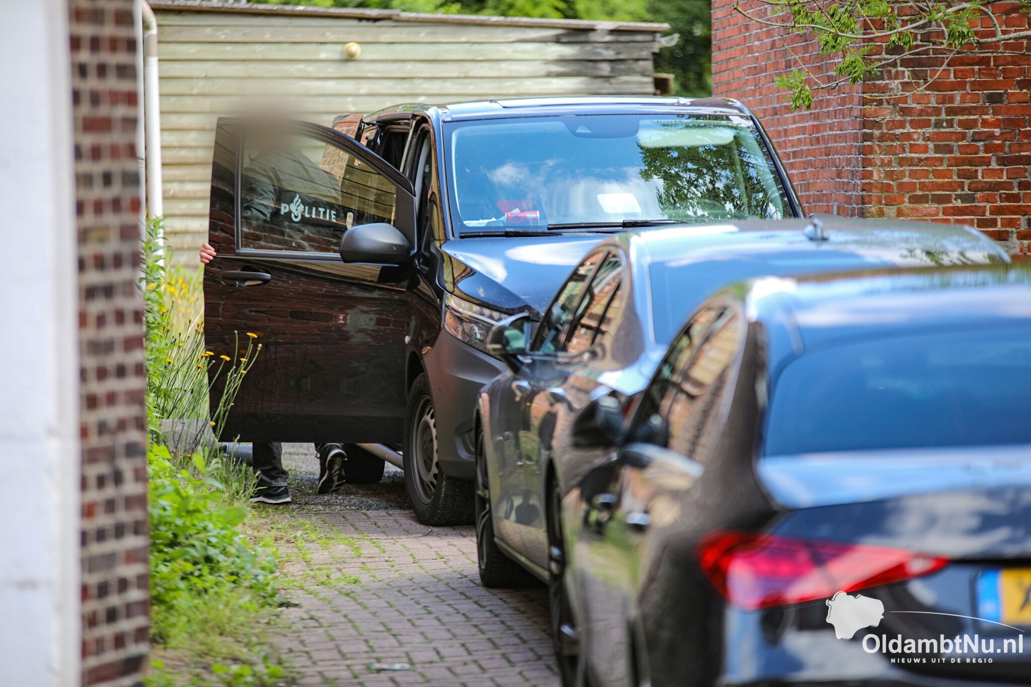 Politie valt pand in Scheemda binnen