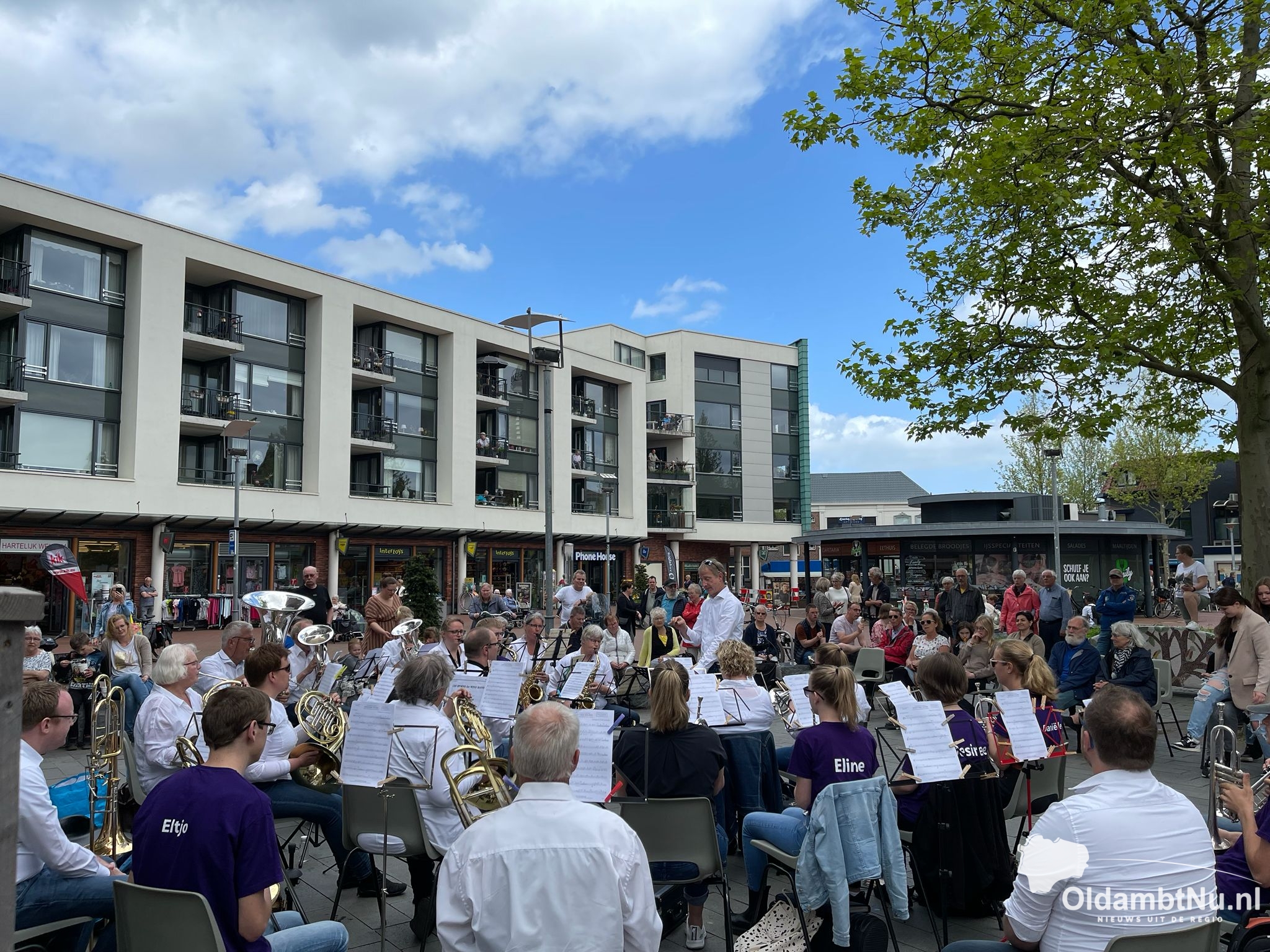 Vandaag: Openluchtconcert van De Harmonie in Winschoten