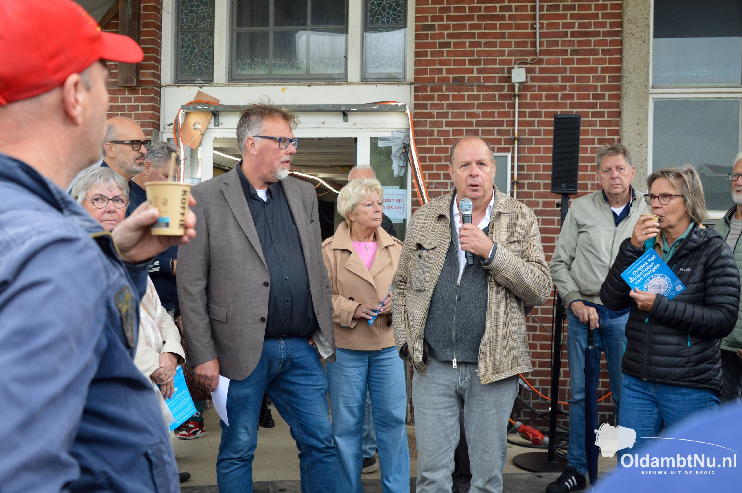 Winschoters nemen kijkje bij bouwlocaties in binnenstad
